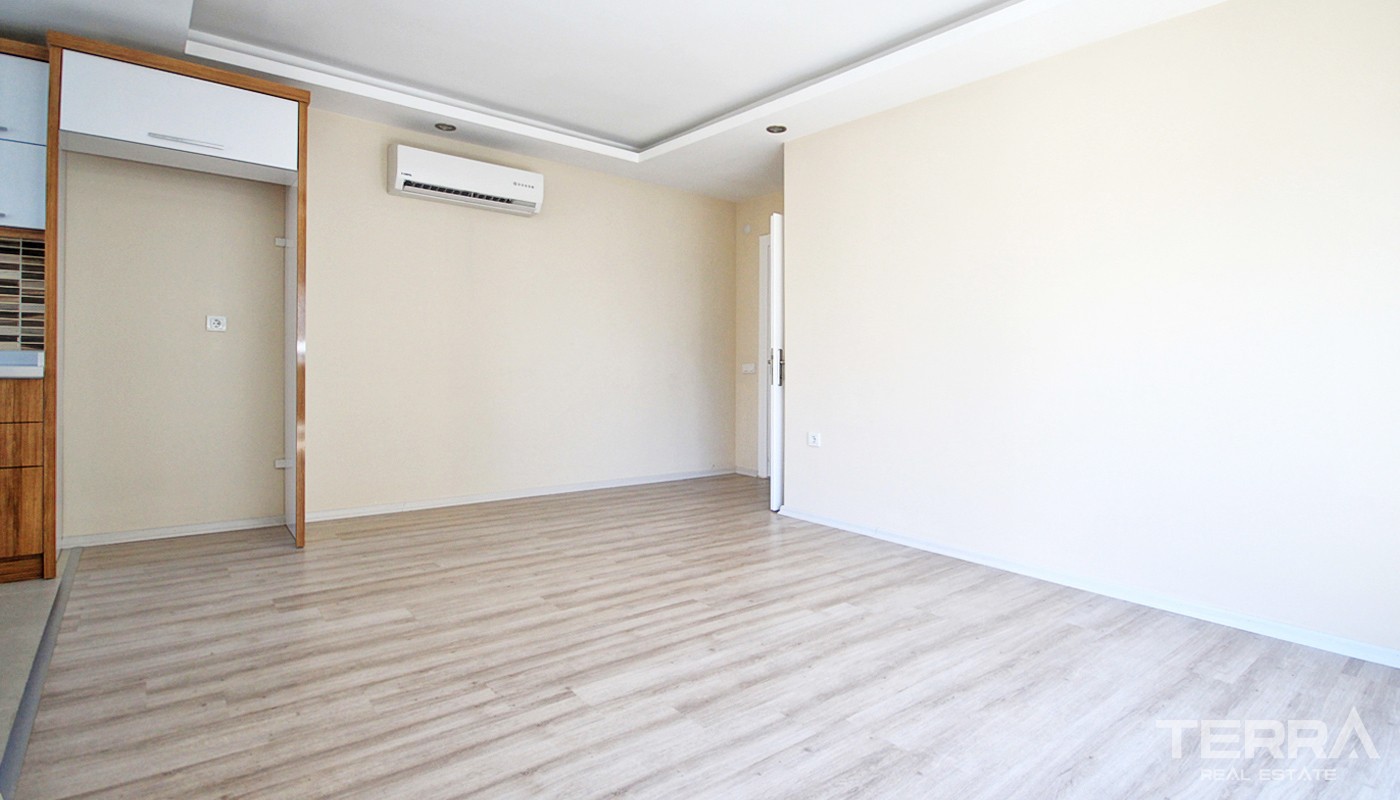 Affordable Antalya Flat for Sale Located Close to Konyaaltı Beach - 33551