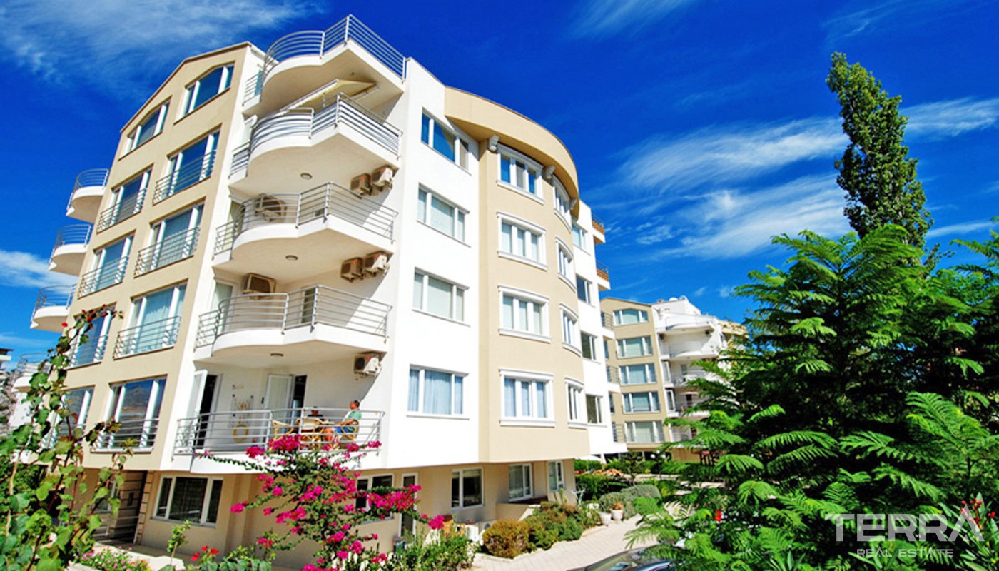 Family Apartment for Sale in Antalya Konyaaltı near the Beach - 33610
