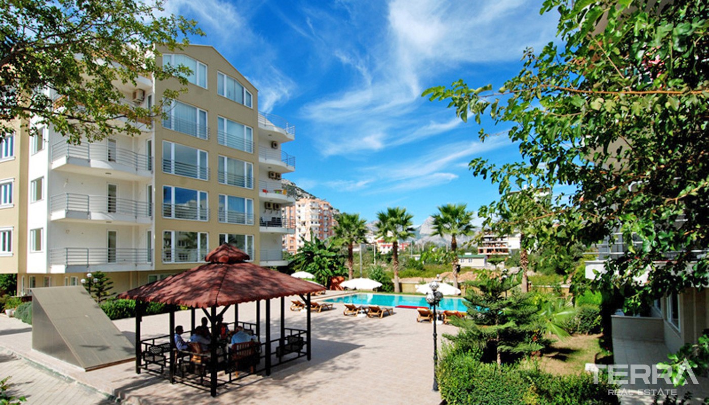 Family Apartment for Sale in Antalya Konyaaltı near the Beach - 33632