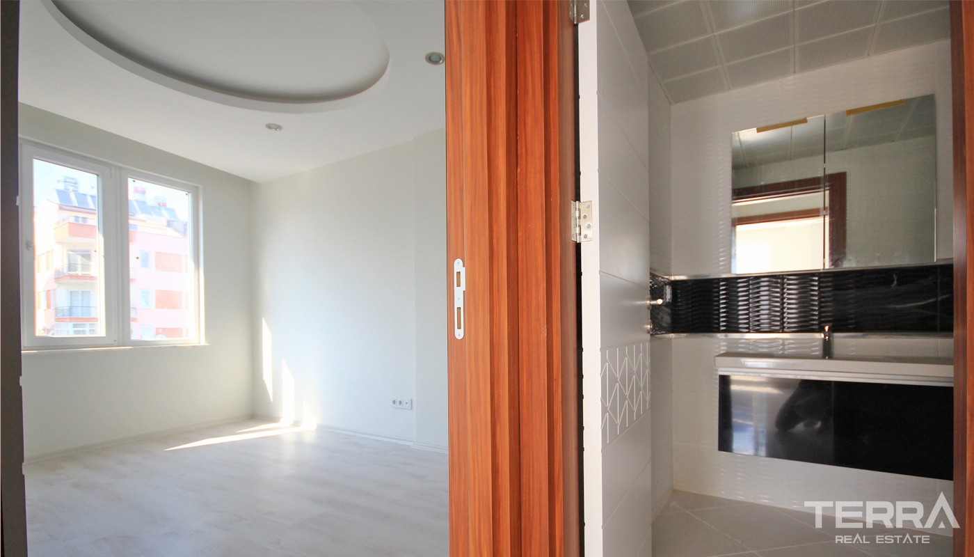 Spacious 2 Bedroom Apartments in Antalya Located near Konyaaltı Beach - 33667