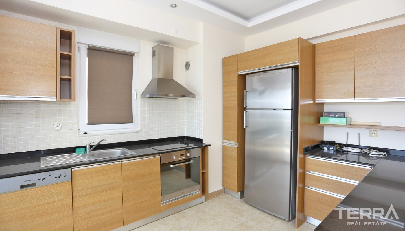 Resale Antalya Apartments with Prestigeous Location in Lara Kundu - 33767