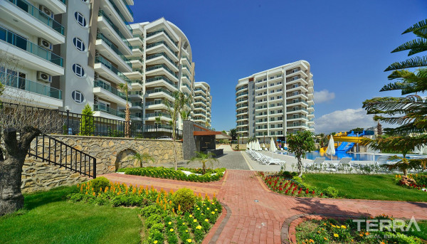 One Bedroom Apartment With Swimming Pool View in Avsallar Alanya
