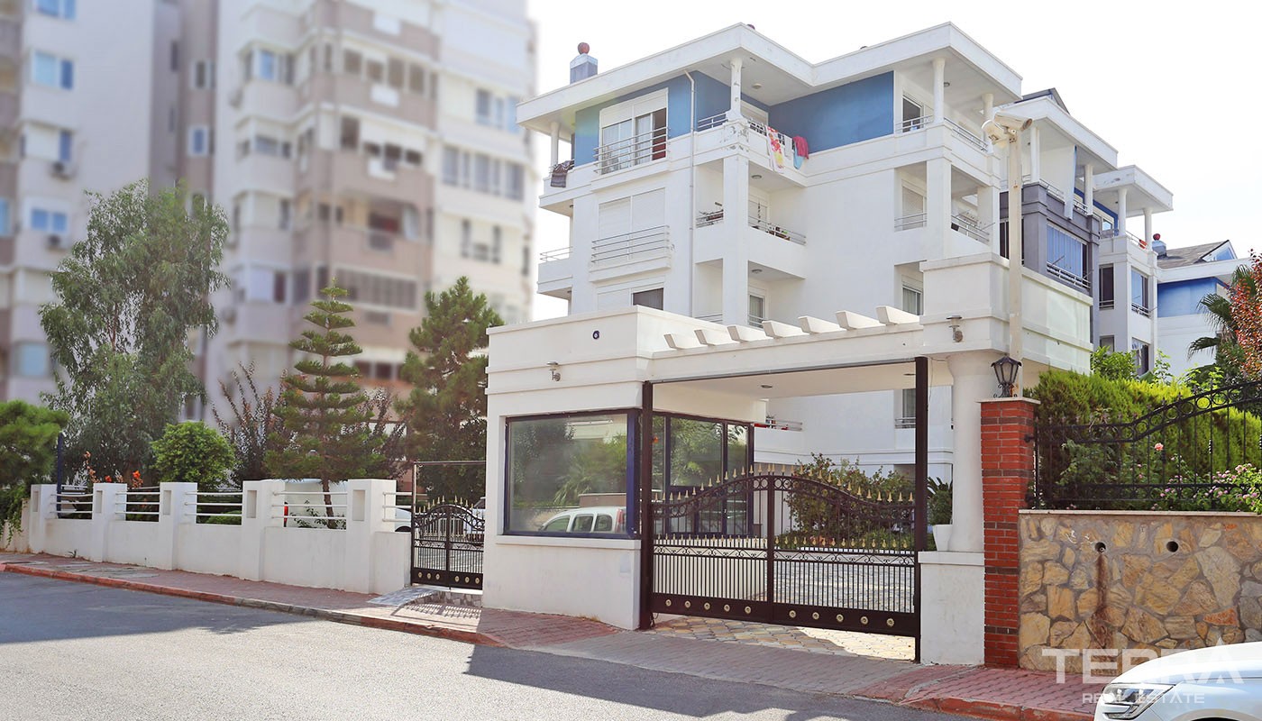 Low-cost Apartments for Sale in Antalya Konyaaltı 900 m from the Beach - 33914