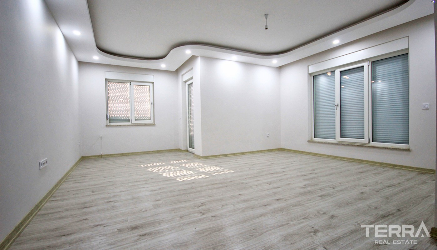 Ready Antalya Flats for Sale Located 600 m from Konyaaltı Beach - 34060