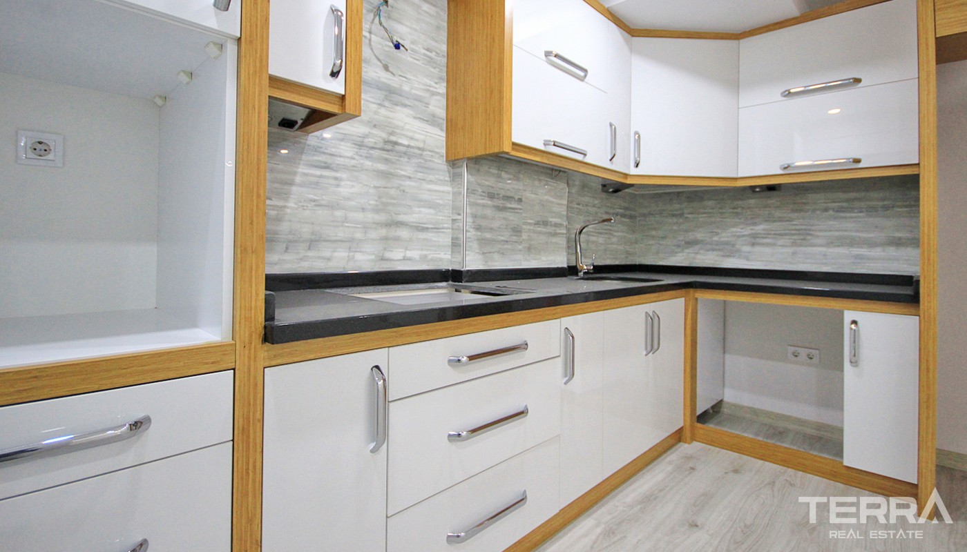 Ready Antalya Flats for Sale Located 600 m from Konyaaltı Beach - 34062