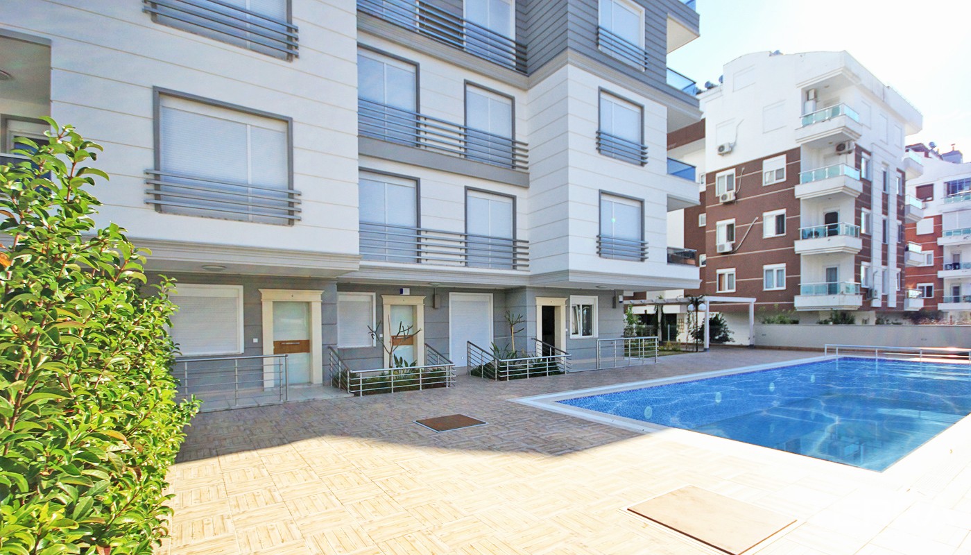 Ready Antalya Flats for Sale Located 600 m from Konyaaltı Beach - 34064
