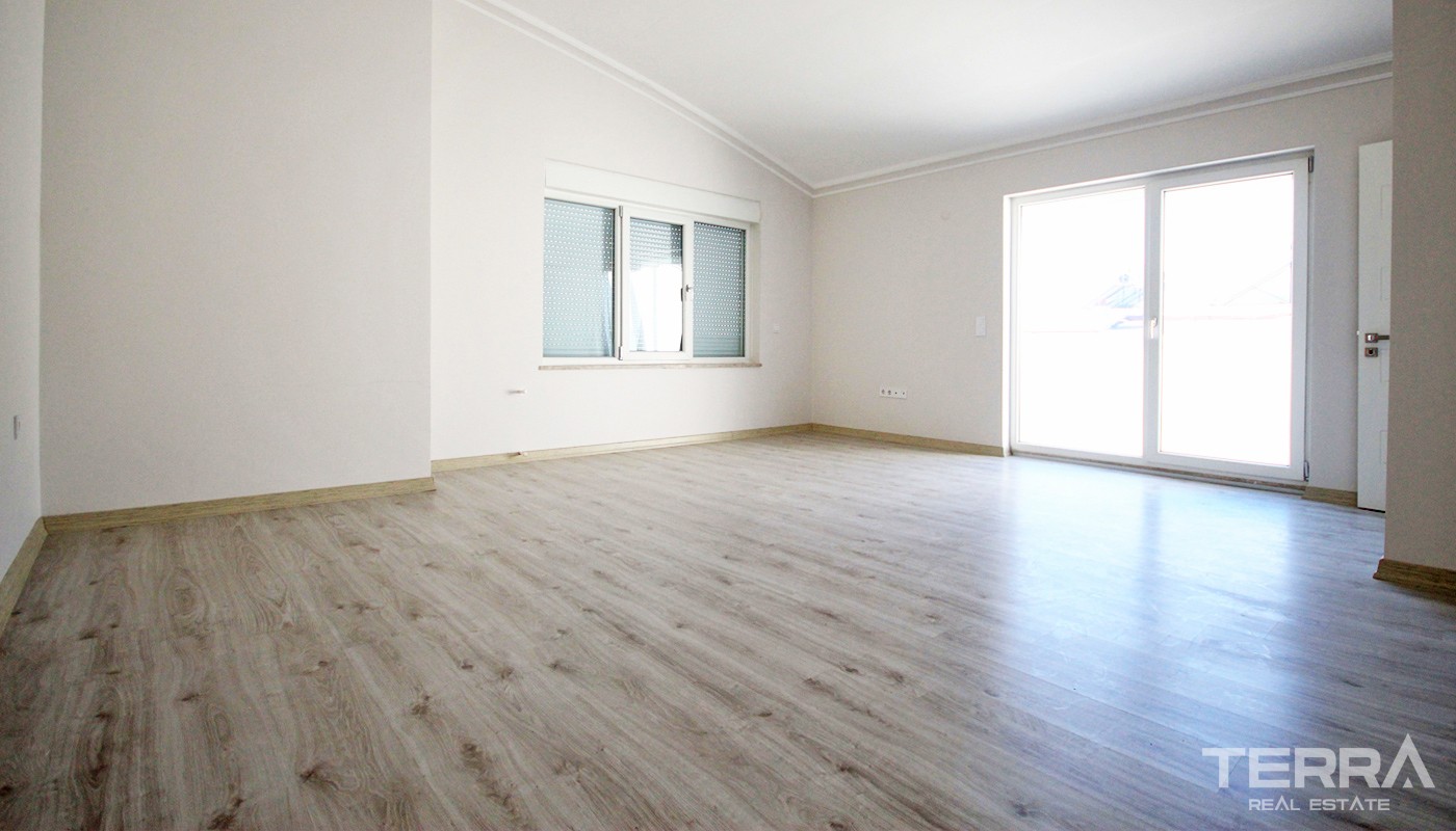 Ready Antalya Flats for Sale Located 600 m from Konyaaltı Beach - 34066