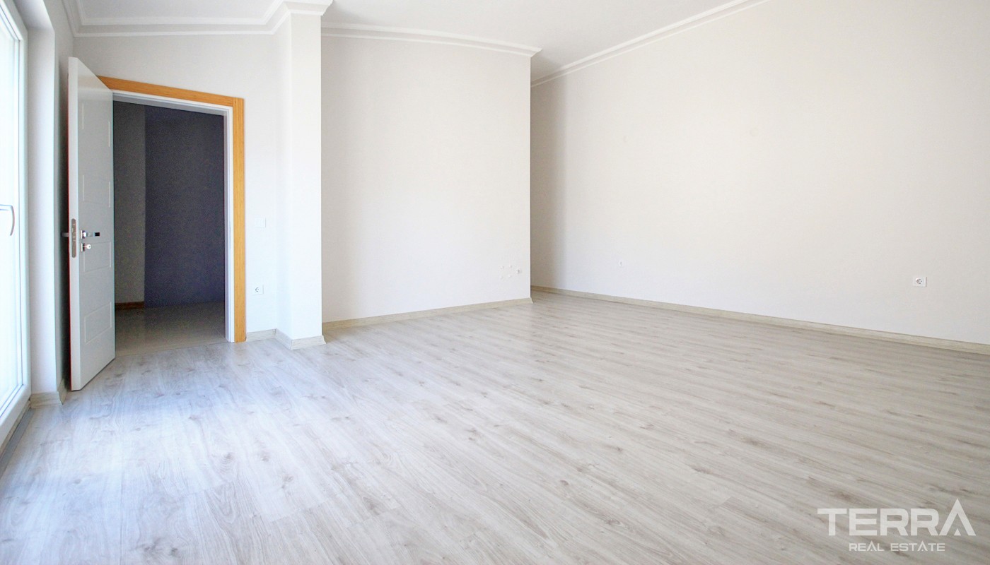 Ready Antalya Flats for Sale Located 600 m from Konyaaltı Beach - 34067