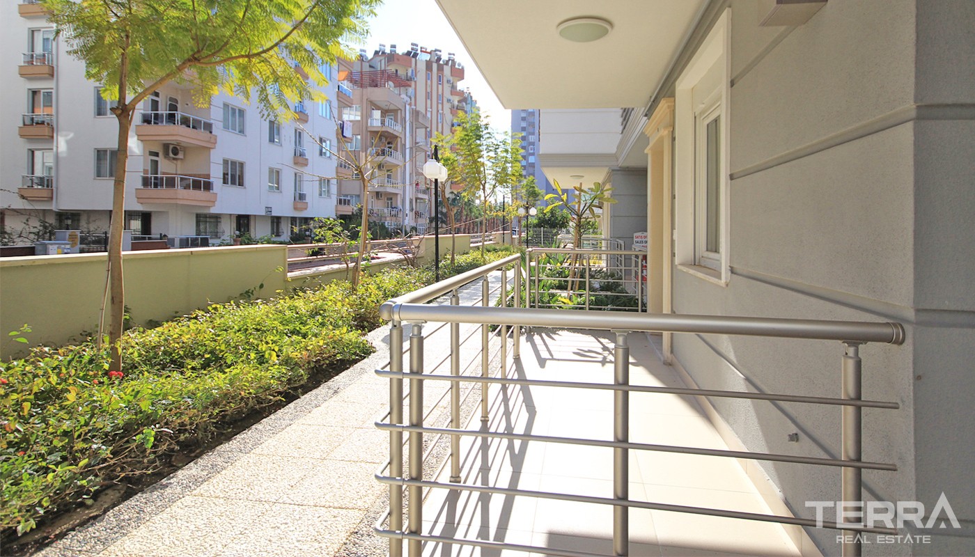 Ready Antalya Flats for Sale Located 600 m from Konyaaltı Beach - 34079