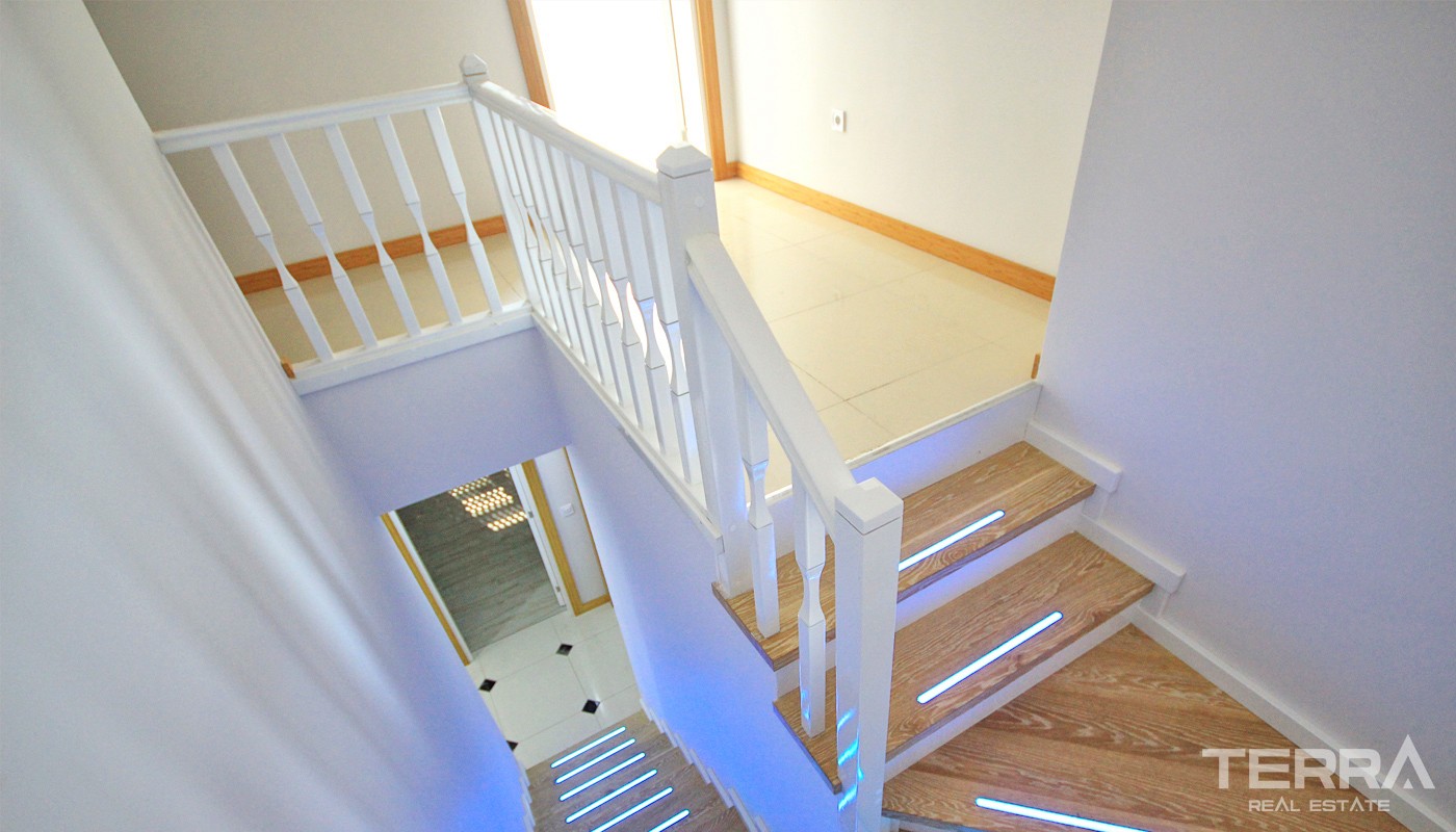 Ready Antalya Flats for Sale Located 600 m from Konyaaltı Beach - 34085