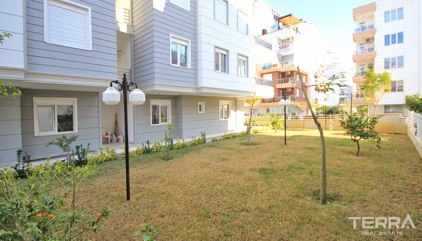 Ready Antalya Flats for Sale Located 600 m from Konyaaltı Beach - 34090