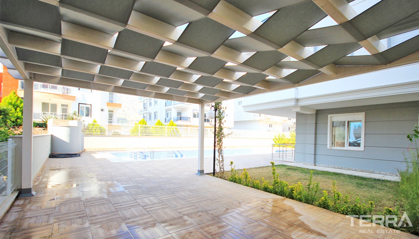 Ready Antalya Flats for Sale Located 600 m from Konyaaltı Beach - 34091
