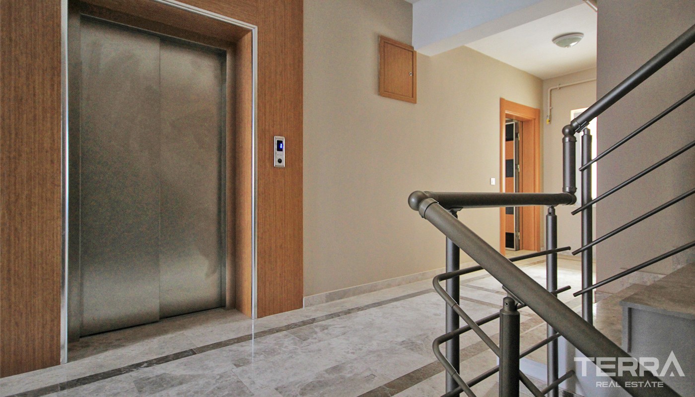 Ready Antalya Flats for Sale Located 600 m from Konyaaltı Beach - 34096