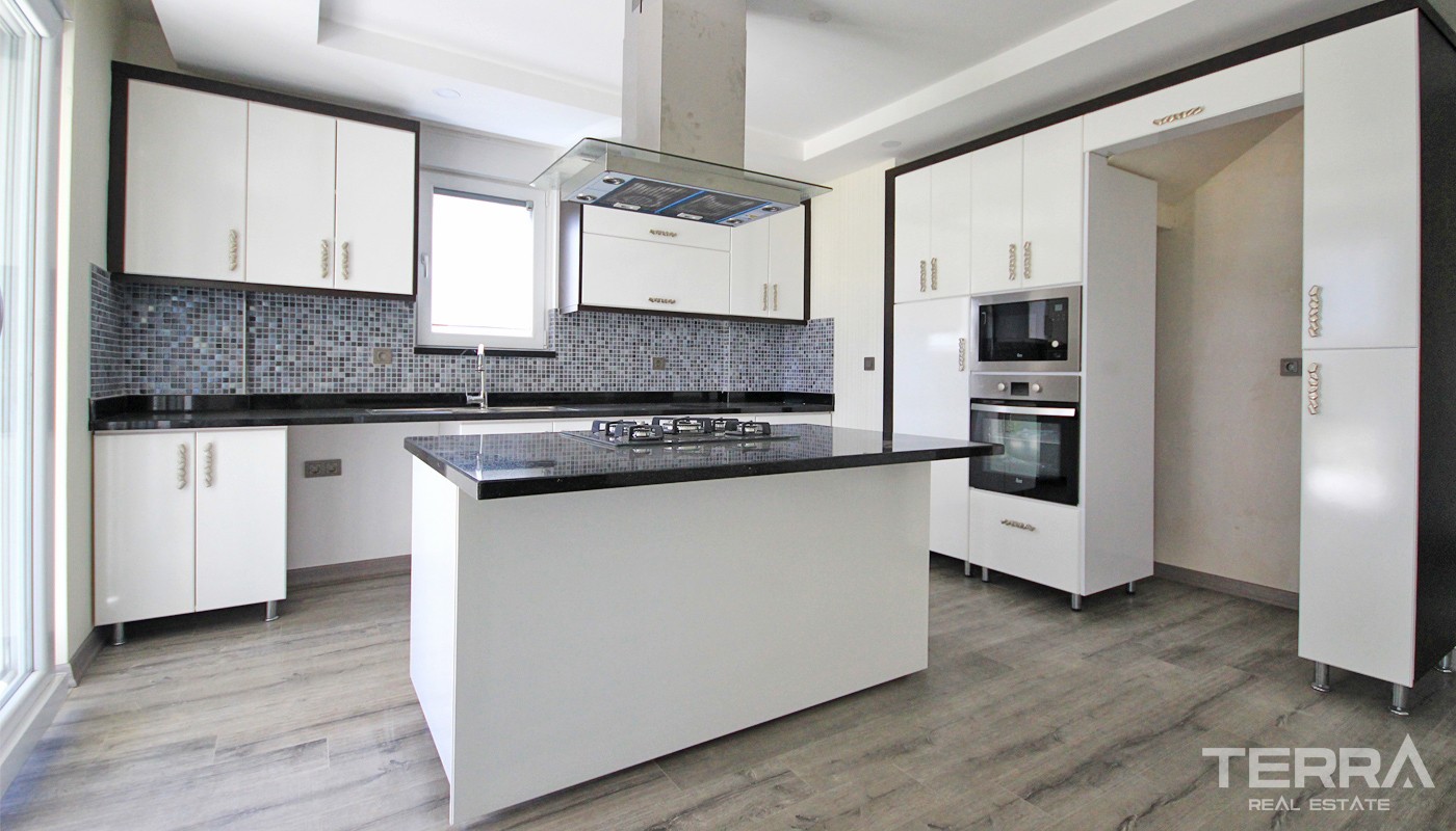 Spacious Antalya Apartments Surrounded by Nature in Döşemealtı - 34155