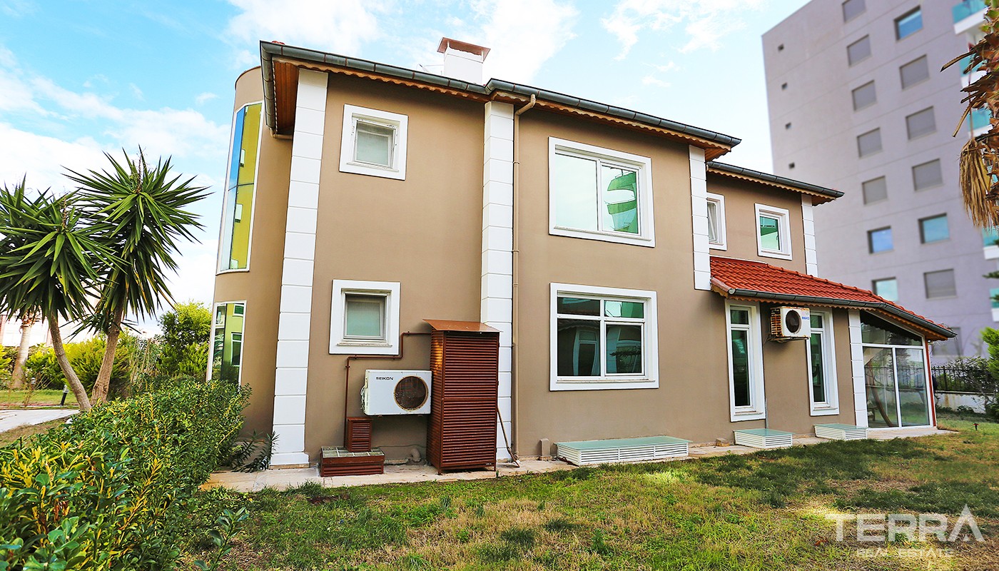 Fully Furnished Villa in Antalya with Walking Distance to Lara Beach - 34220