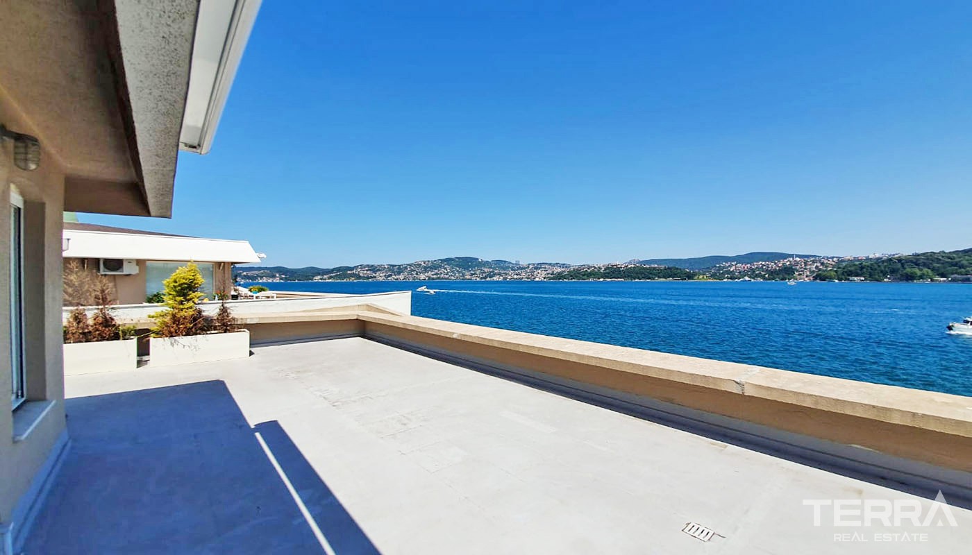 Exclusive Penthouse with Prestigious Location in Yeniköy Istanbul - 34322