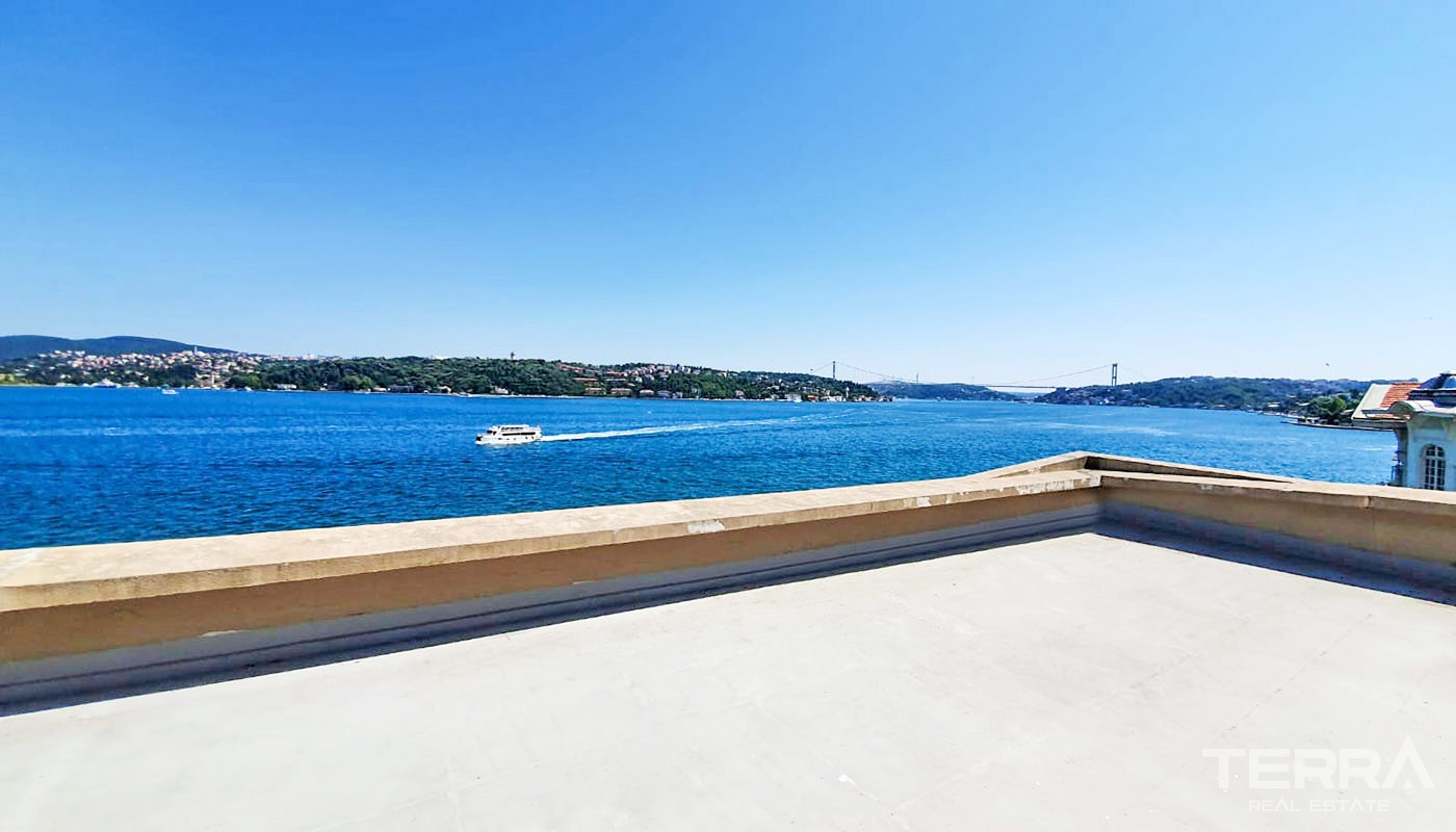 Exclusive Penthouse with Prestigious Location in Yeniköy Istanbul - 34324