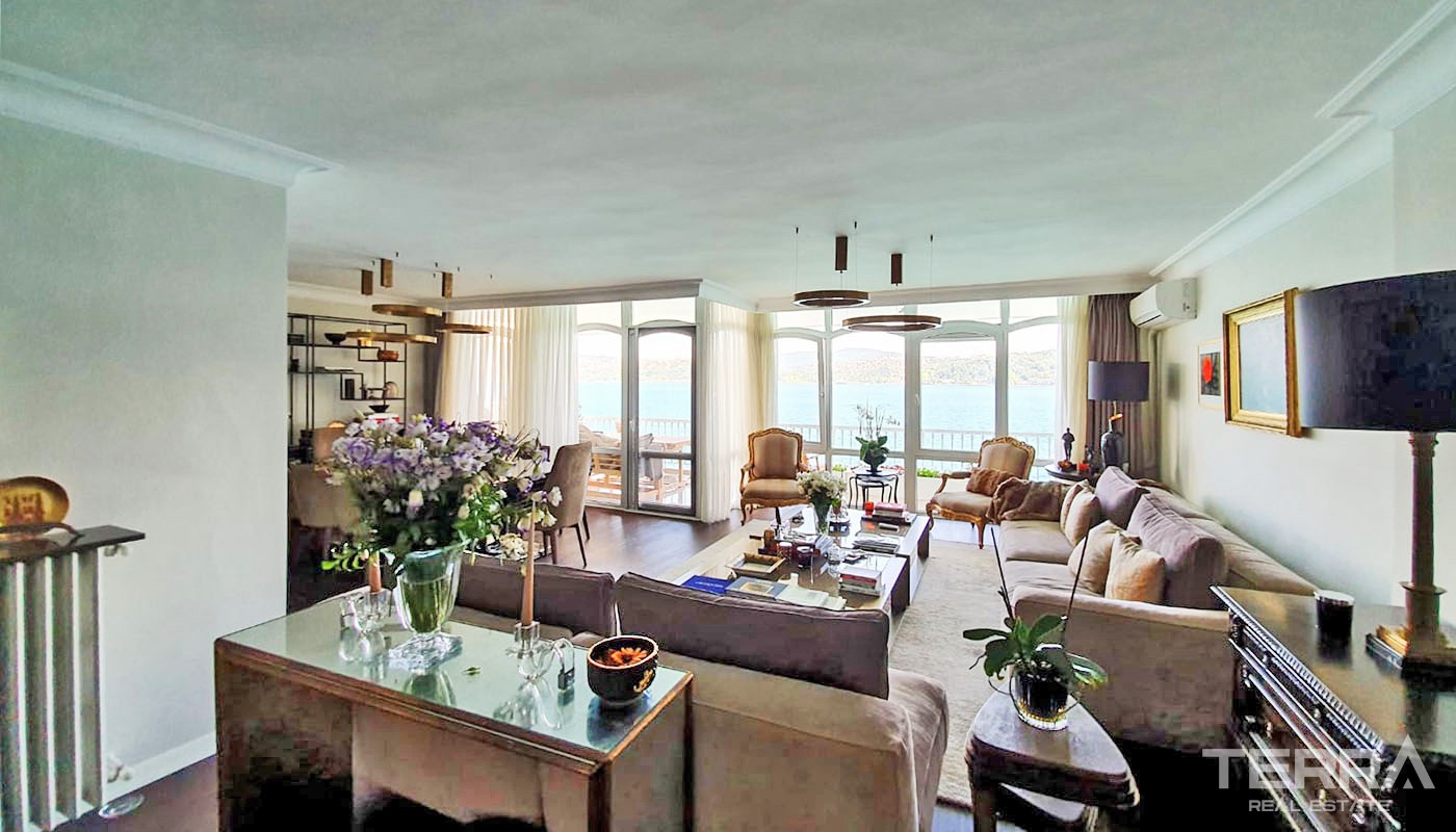 Exclusive Penthouse with Prestigious Location in Yeniköy Istanbul - 34327