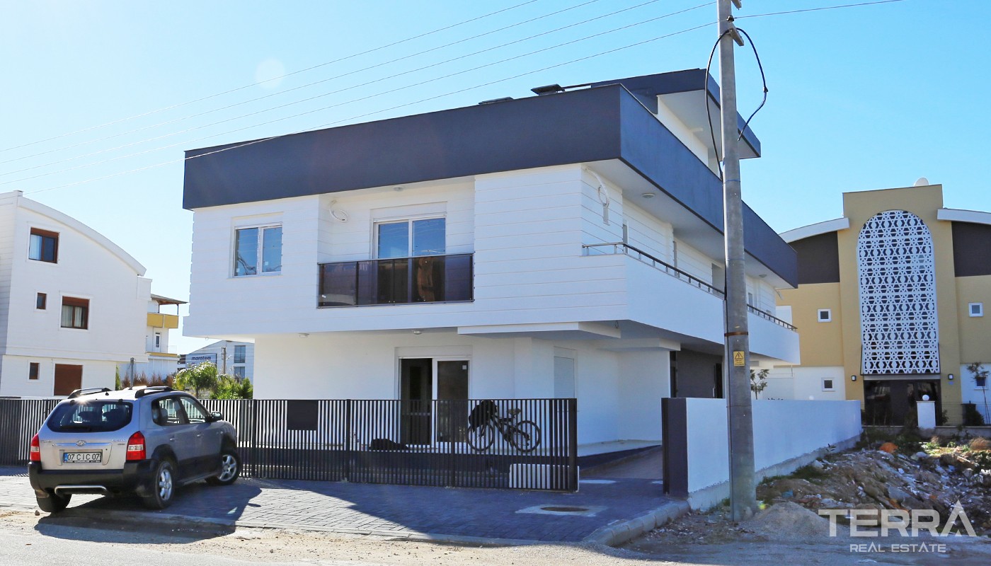 New Apartments for Sale with Prime Location in Antalya Lara - 34357