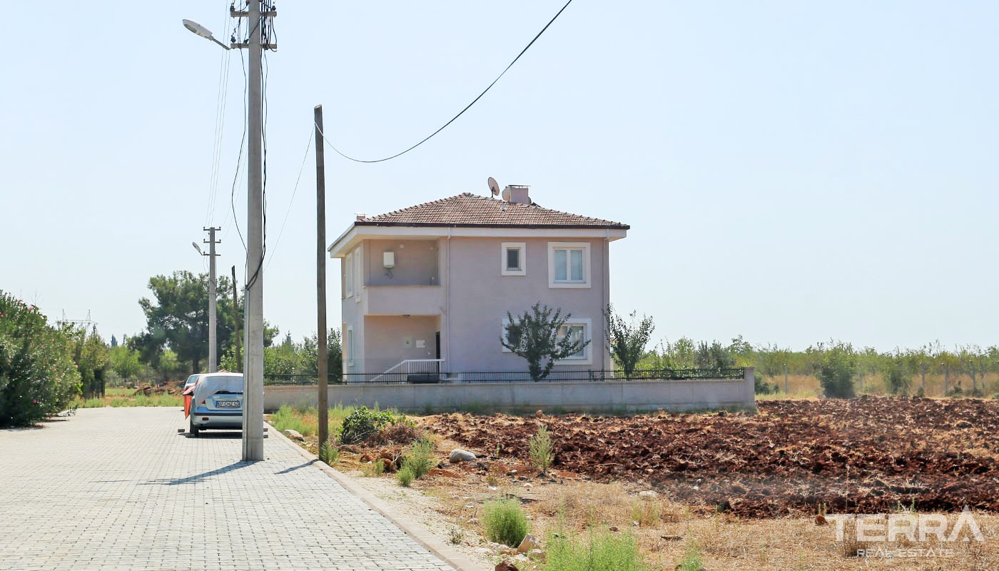 Resale Detached House with Spacious Garden in Döşemealtı Antalya - 34468
