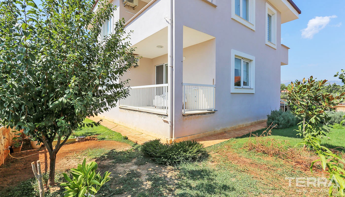 Resale Detached House with Spacious Garden in Döşemealtı Antalya - 34471