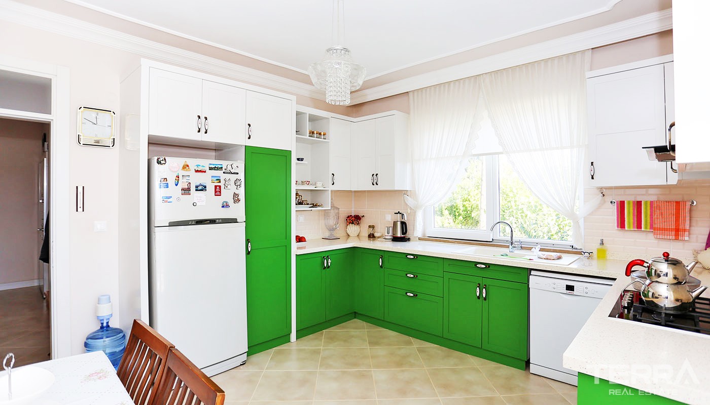 Resale Detached House with Spacious Garden in Döşemealtı Antalya - 34478