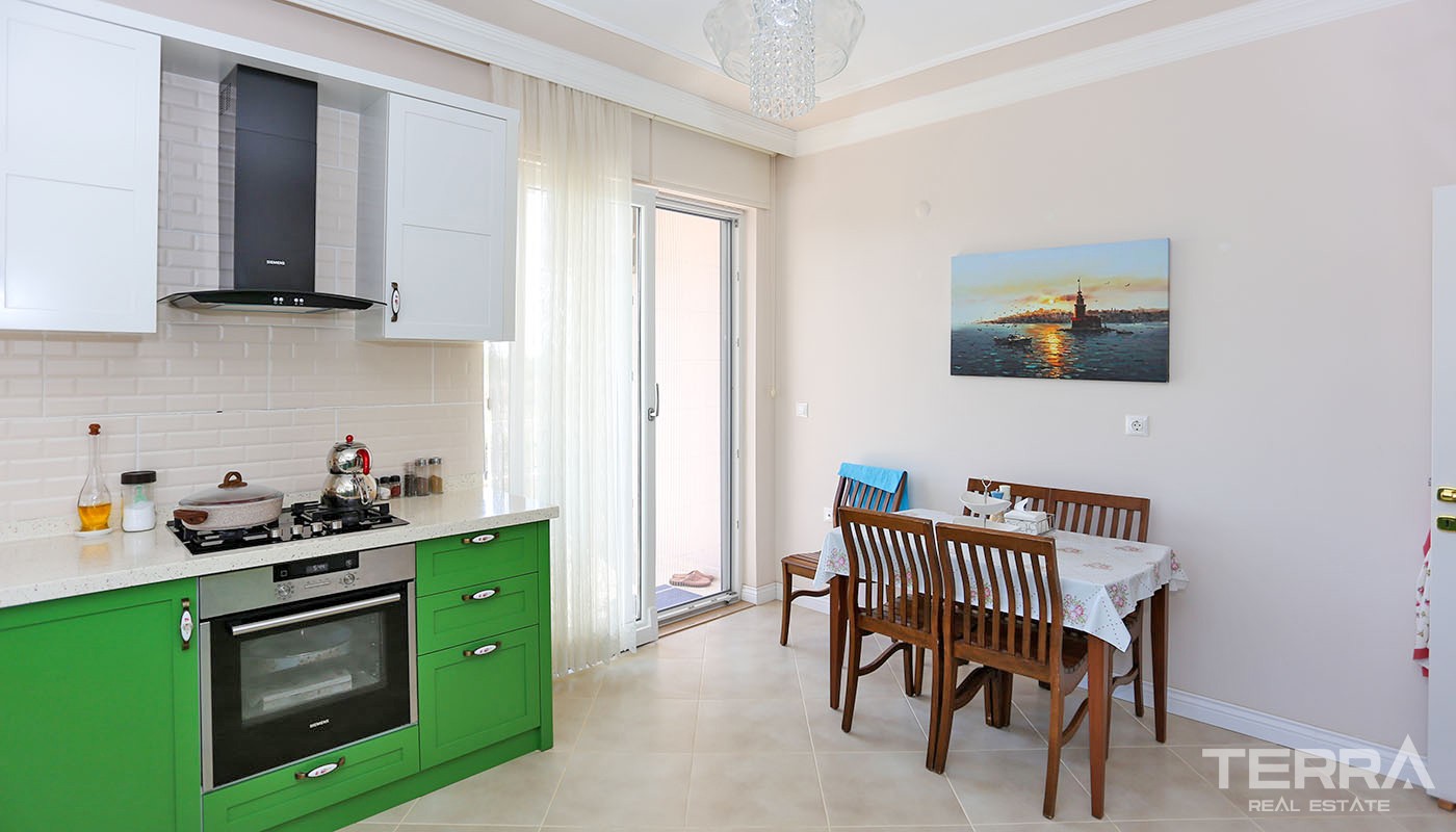 Resale Detached House with Spacious Garden in Döşemealtı Antalya - 34479
