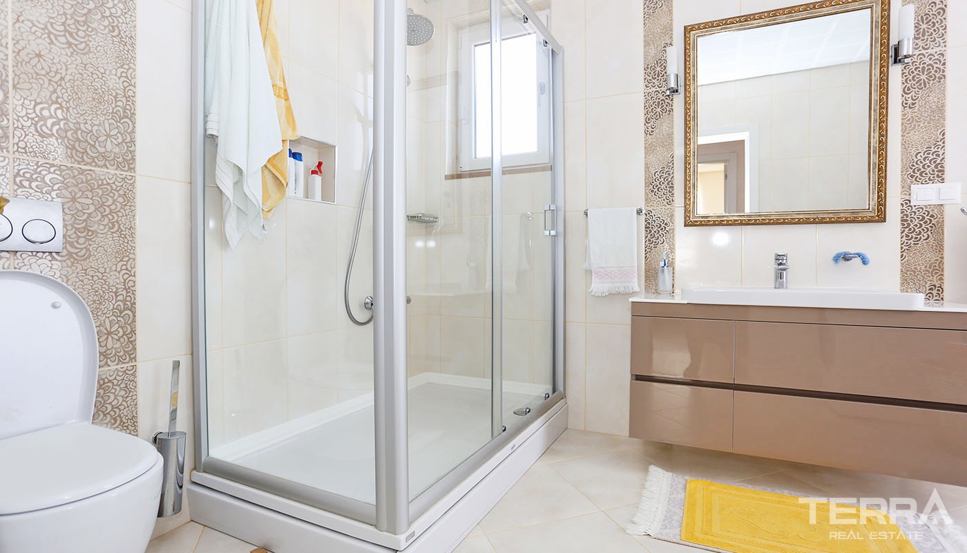 Resale Detached House with Spacious Garden in Döşemealtı Antalya - 34489