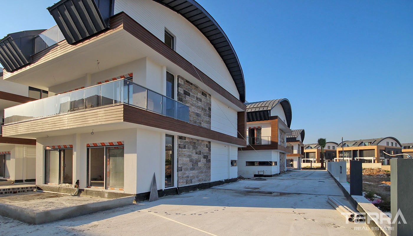 Luxury Villas for Sale in Antalya Konyaaltı Surrounded by Amenities - 34550