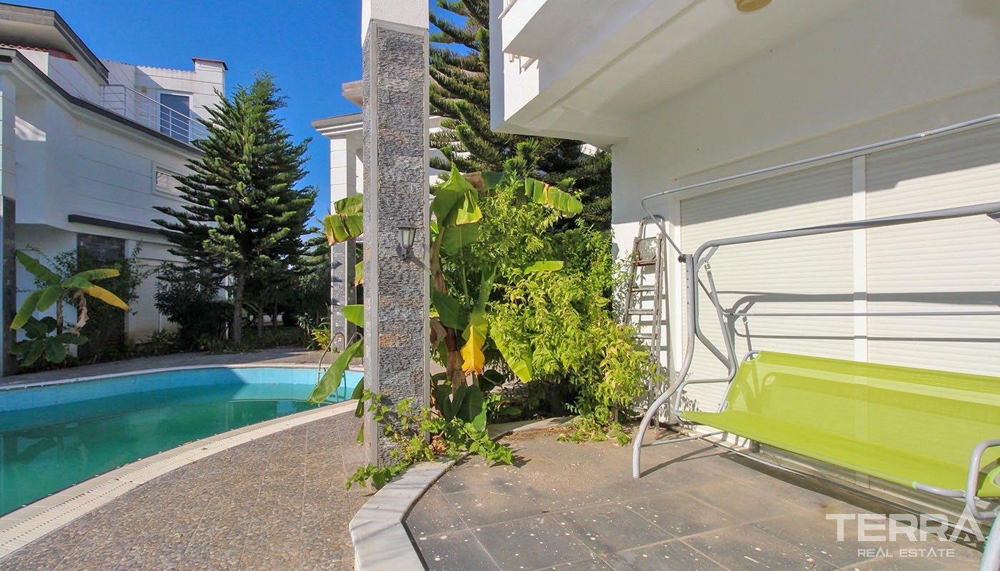 High-quality Villas in Antalya Located at a Prestigious area in Lara - 34595