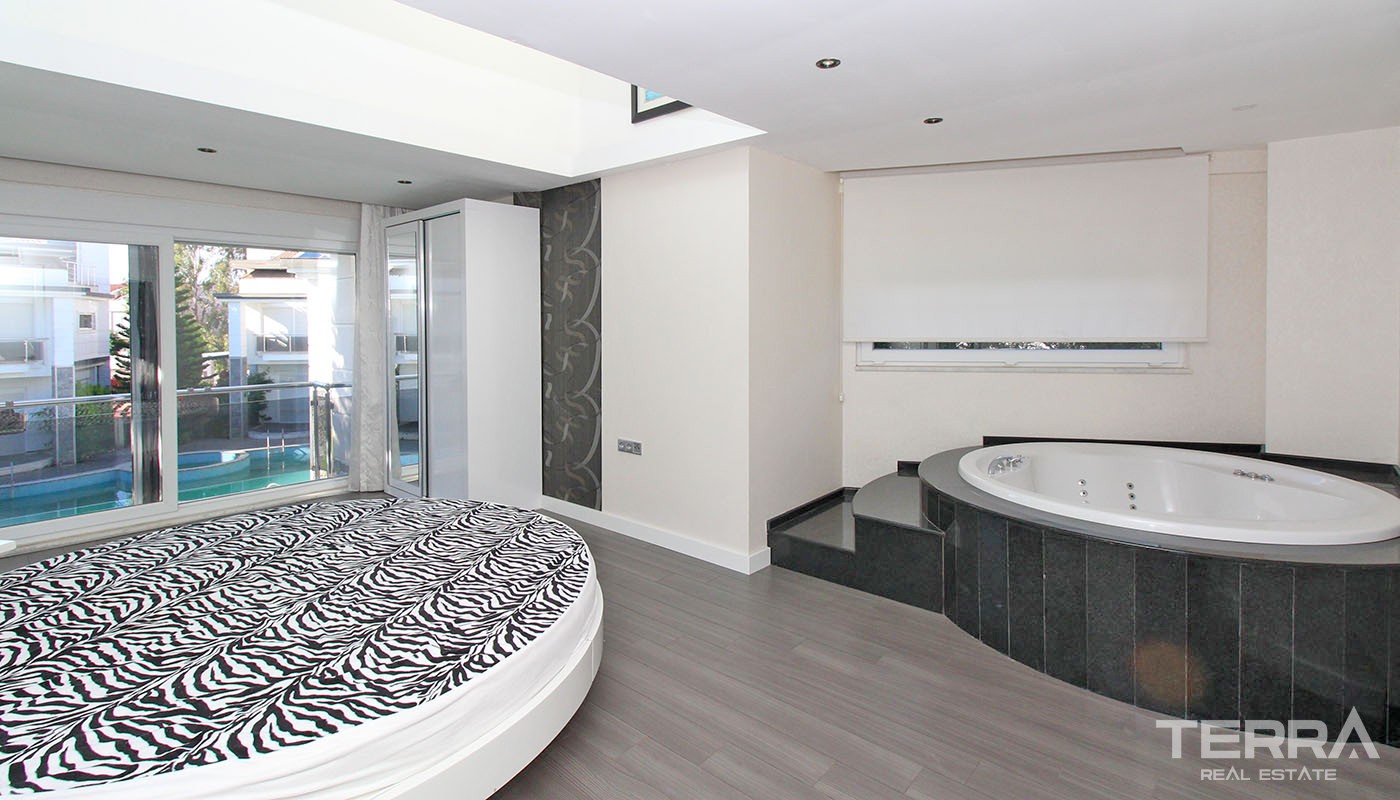 High-quality Villas in Antalya Located at a Prestigious area in Lara - 34598