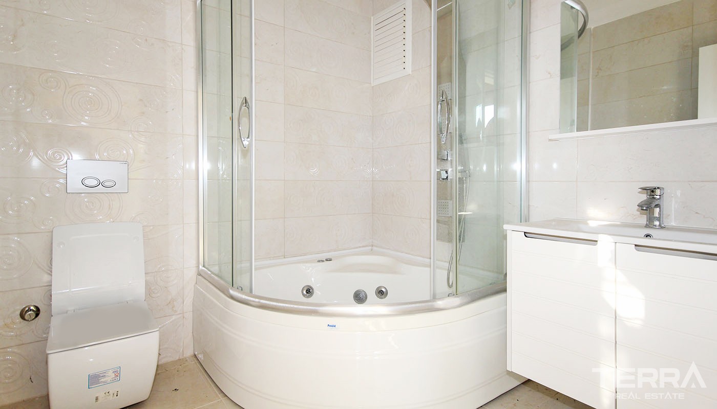 First-class Villa for Sale in Antalya Döşemealtı with Private Pool - 34744