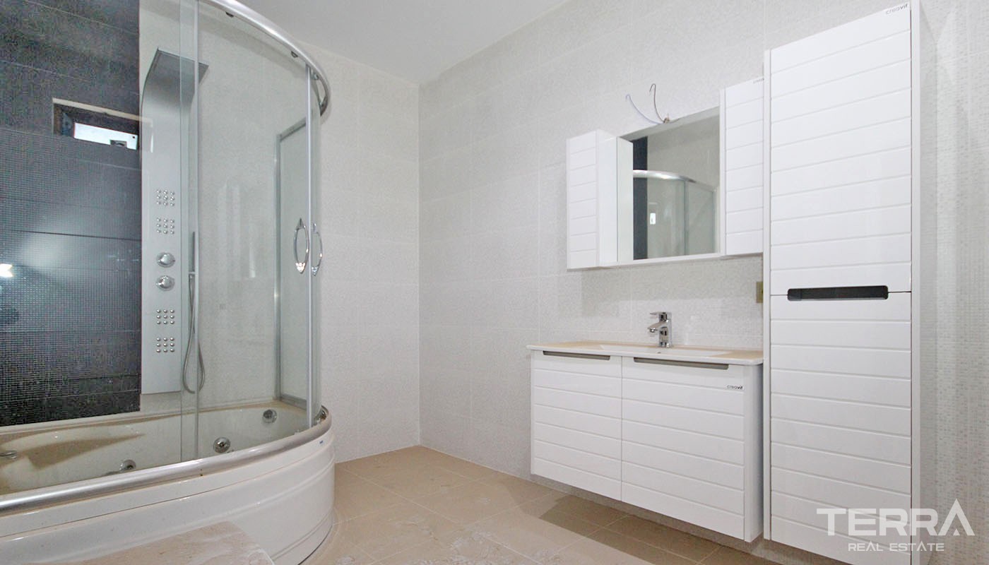 First-class Villa for Sale in Antalya Döşemealtı with Private Pool - 34746