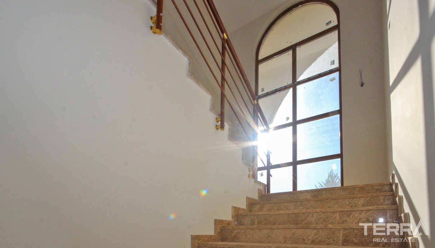 First-class Villa for Sale in Antalya Döşemealtı with Private Pool - 34749
