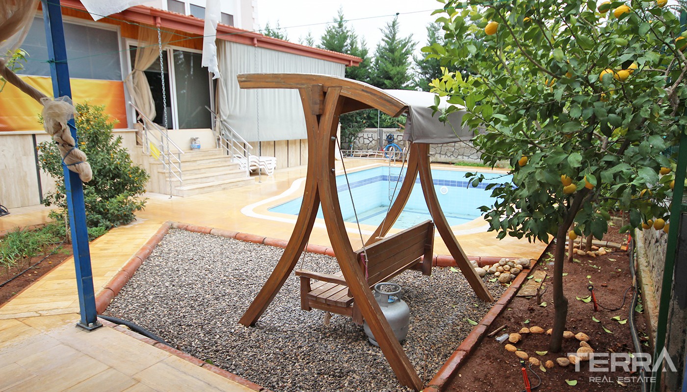 Resale Detached House in Antalya Döşemealtı with Private Pool - 34809
