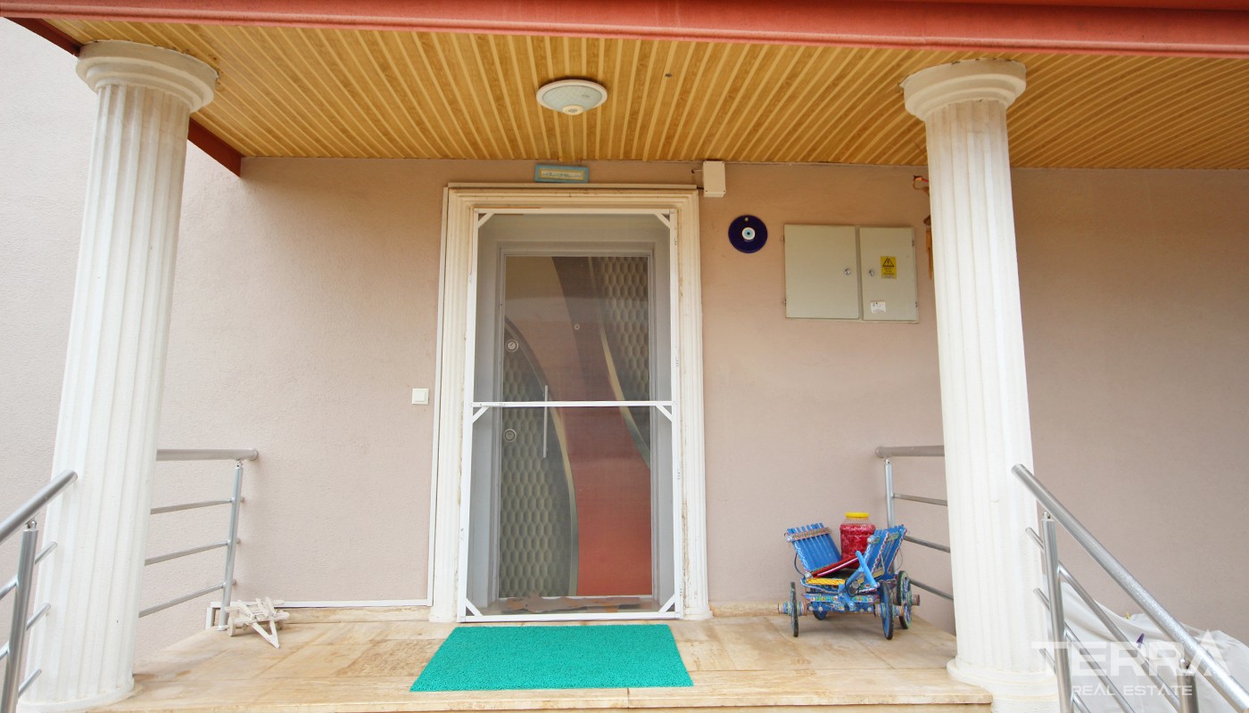 Resale Detached House in Antalya Döşemealtı with Private Pool - 34812