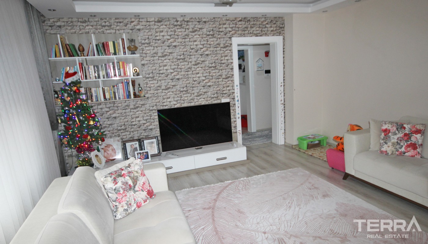Resale Detached House in Antalya Döşemealtı with Private Pool - 34818