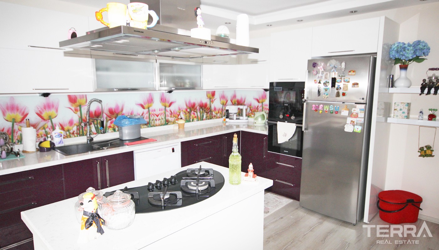 Resale Detached House in Antalya Döşemealtı with Private Pool - 34826