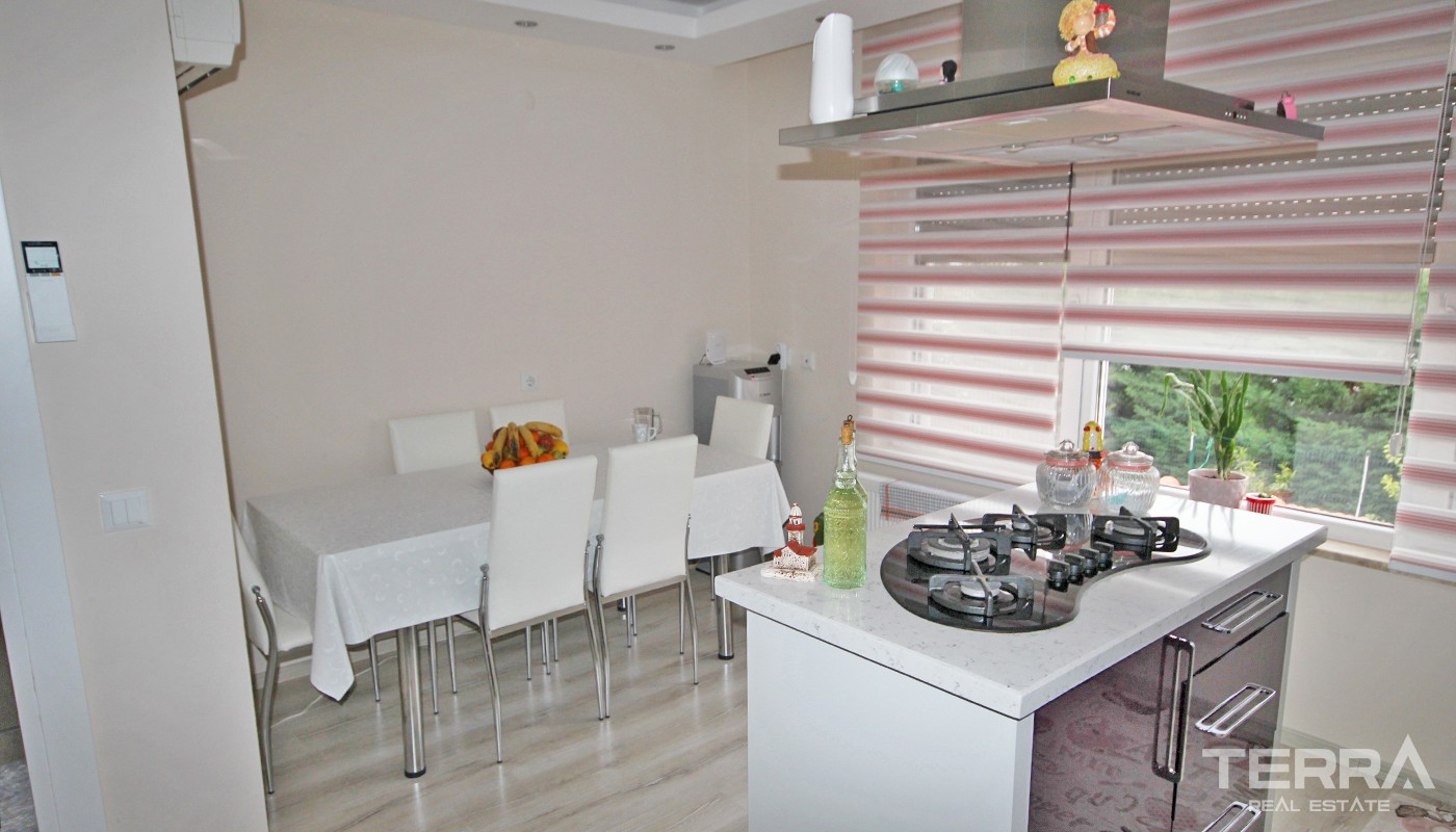 Resale Detached House in Antalya Döşemealtı with Private Pool - 34827
