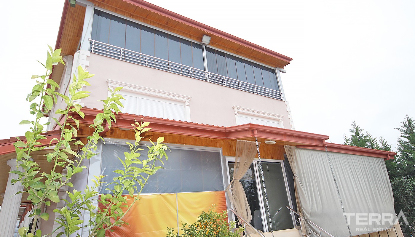 Resale Detached House in Antalya Döşemealtı with Private Pool - 34831