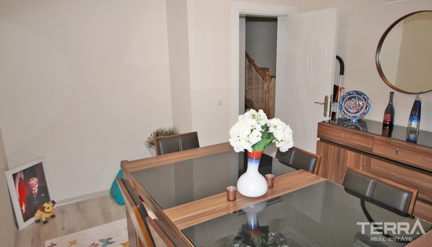 Resale Detached House in Antalya Döşemealtı with Private Pool - 34834