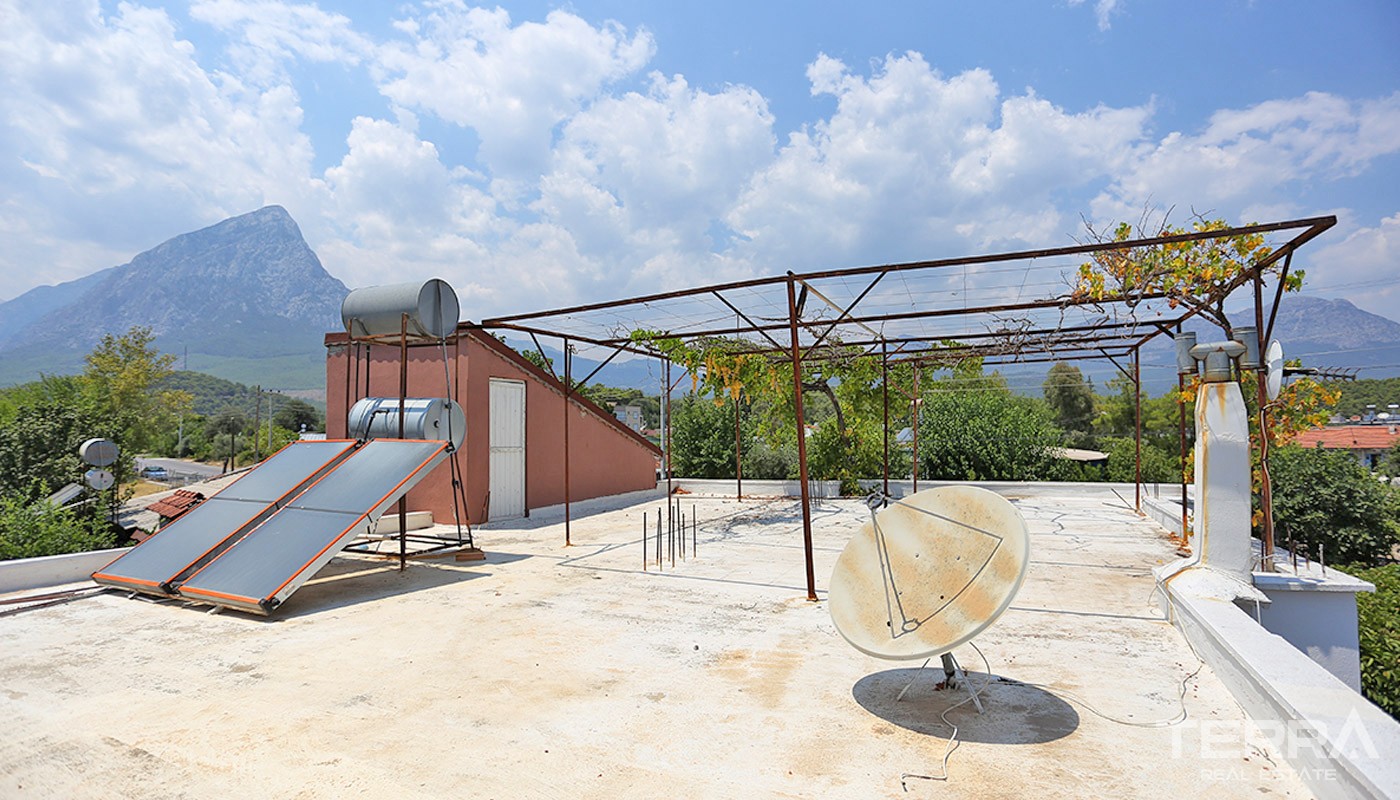 Resale House with Large Plot for Sale in Konyaaltı Antalya - 34843
