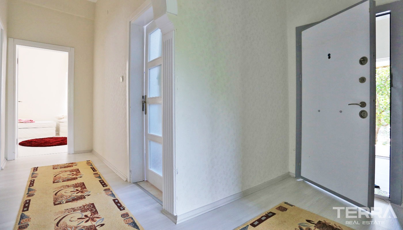 Resale House with Large Plot for Sale in Konyaaltı Antalya - 34845