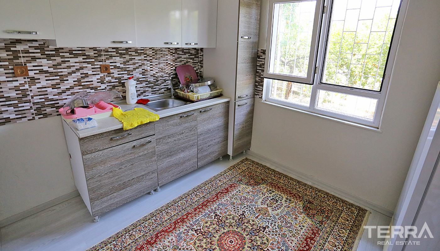 Resale House with Large Plot for Sale in Konyaaltı Antalya - 34860