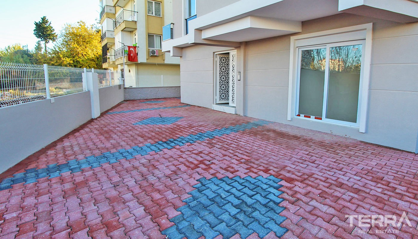 Appartements Bon Marché Dans Un Emplacement Central de Muratpaşa - 34878