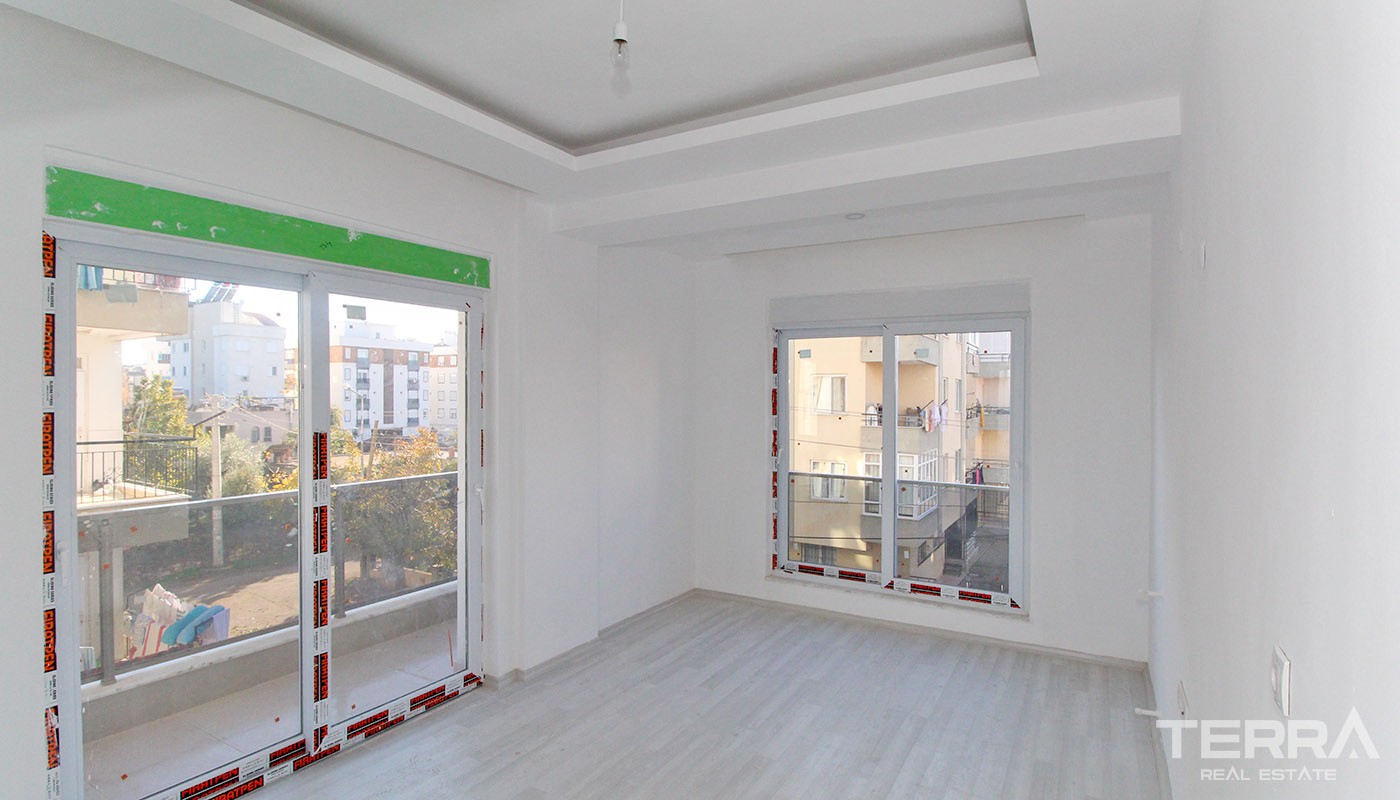 Appartements Bon Marché Dans Un Emplacement Central de Muratpaşa - 34880