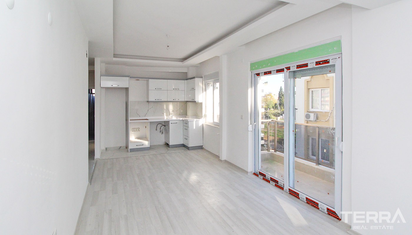 Appartements Bon Marché Dans Un Emplacement Central de Muratpaşa - 34881