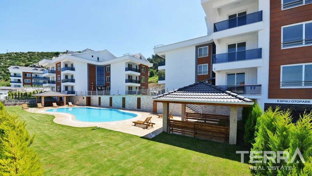 Recently-built Fethiye Flats with Central Location in Taşyaka - 35154