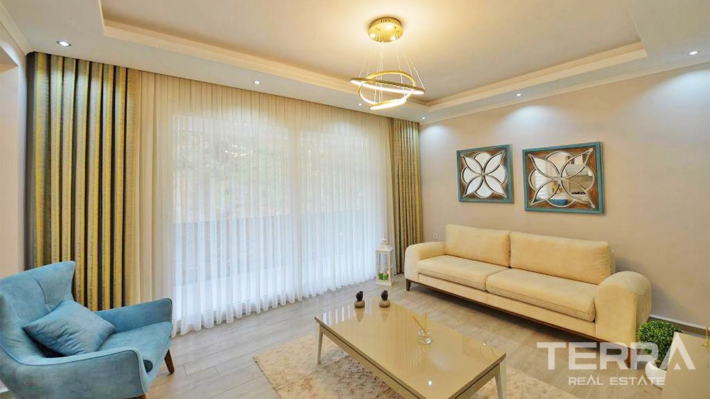 Recently-built Fethiye Flats with Central Location in Taşyaka - 35162