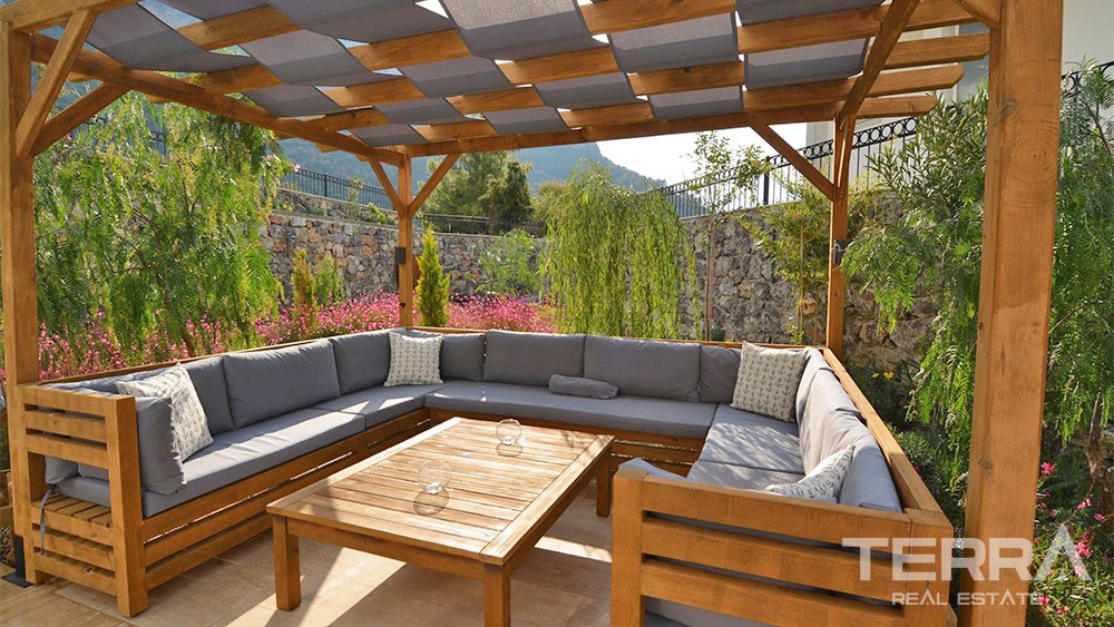 Elegant Villa with Luxury Features and Large Garden in Fethiye Ovacık - 35166